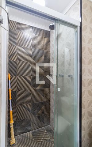Apartamento para alugar com 49m², 2 quartos e 1 vaga Apartamento para alugar com 49m², 2 quartos e 1 vagaBanheiro