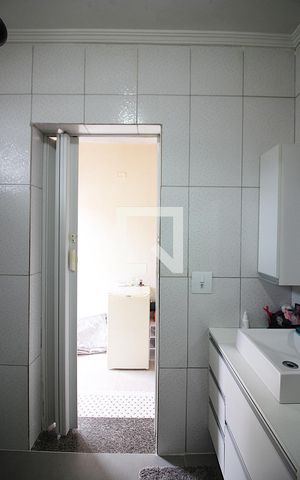 Casa à venda com 168m², 3 quartos e 1 vagaQuarto 1 - Suíte Banheiro 