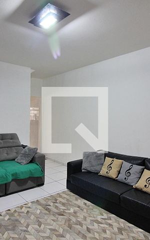 Casa à venda com 168m², 3 quartos e 1 vagaSala 