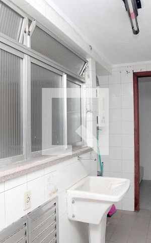 Apartamento à venda com 86m², 2 quartos e sem vagaÁrea de Serviço + Despensa