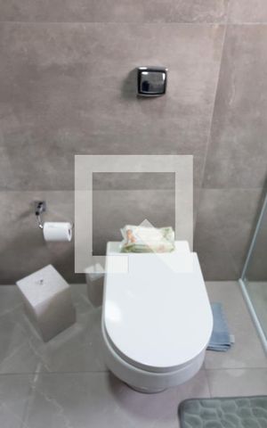 Casa à venda com 200m², 2 quartos e 4 vagas Casa à venda com 200m², 2 quartos e 4 vagasBanheiro 1