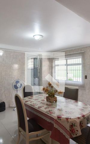 Casa à venda com 200m², 2 quartos e 4 vagas Casa à venda com 200m², 2 quartos e 4 vagasSala 2