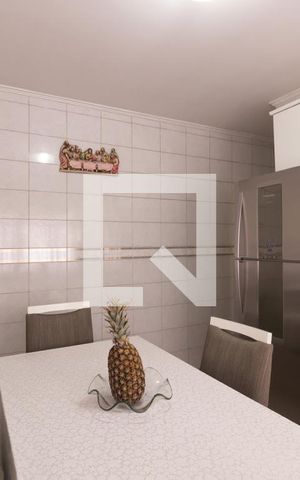 Casa à venda com 200m², 2 quartos e 4 vagas Casa à venda com 200m², 2 quartos e 4 vagasCozinha