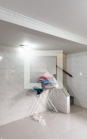 Casa à venda com 200m², 2 quartos e 4 vagas Casa à venda com 200m², 2 quartos e 4 vagasÁrea de Serviço
