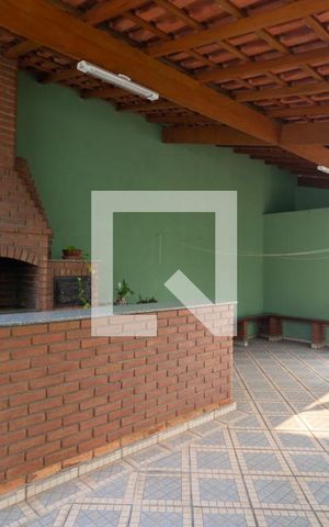 Casa à venda com 200m², 2 quartos e 4 vagas Casa à venda com 200m², 2 quartos e 4 vagasChurrasqueira