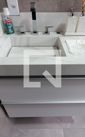 Casa à venda com 200m², 2 quartos e 4 vagas Casa à venda com 200m², 2 quartos e 4 vagasBanheiro 1