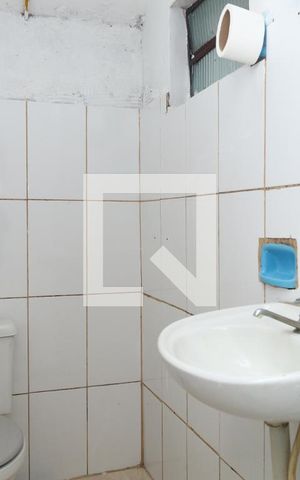 Casa para alugar com 270m², 4 quartos e 2 vagasBanheiro de Serviço