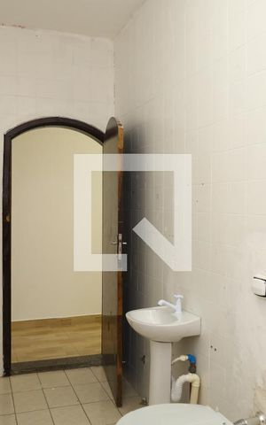 Casa para alugar com 270m², 4 quartos e 2 vagasBanheiro 2