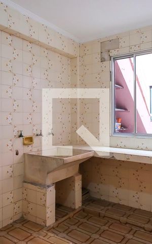 Casa à venda com 120m², 2 quartos e 1 vagaÁrea de serviço