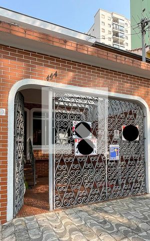 Casa à venda com 120m², 2 quartos e 1 vagaFachada + plaquinha