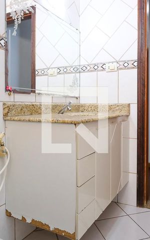 Casa à venda com 120m², 2 quartos e 1 vagaBanheiro 1