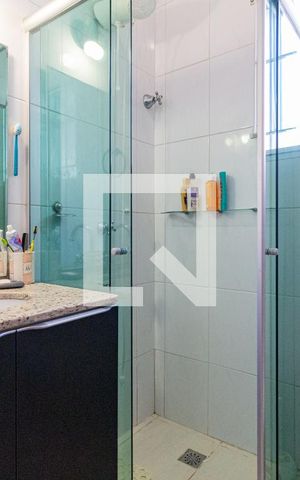 Casa à venda com 131m², 3 quartos e 2 vagasBanheiro da suíte