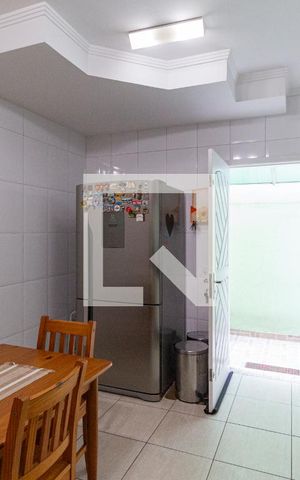 Casa à venda com 131m², 3 quartos e 2 vagasCozinha