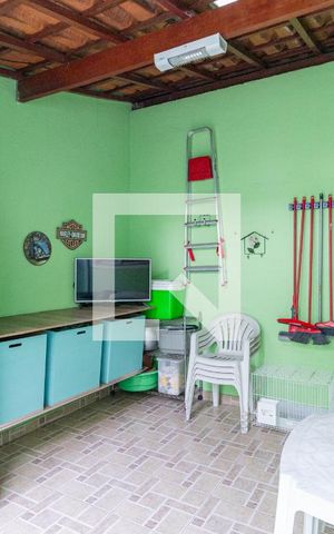 Casa à venda com 131m², 3 quartos e 2 vagasÁrea de serviço