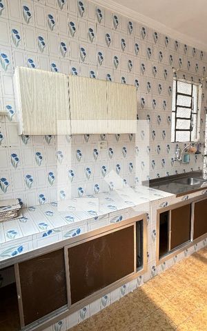 Casa para alugar com 120m², 2 quartos e 3 vagasCozinha