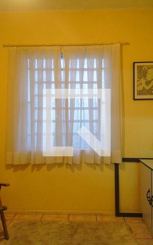 Casa à venda com 700m², 5 quartos e 3 vagas Casa à venda com 700m², 5 quartos e 3 vagasQuarto 3