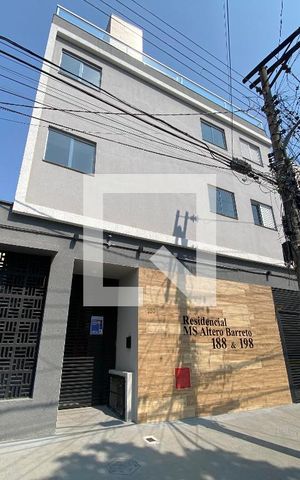 Apartamento à venda com 47m², 2 quartos e 1 vaga Apartamento à venda com 47m², 2 quartos e 1 vagaFachada