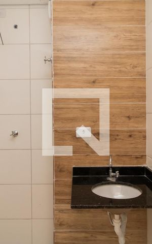 Apartamento para alugar com 47m², 2 quartos e 1 vaga Apartamento para alugar com 47m², 2 quartos e 1 vagaBanheiro