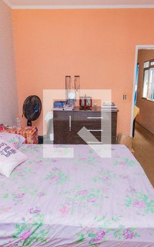 Casa à venda com 140m², 2 quartos e 2 vagasQuarto 1