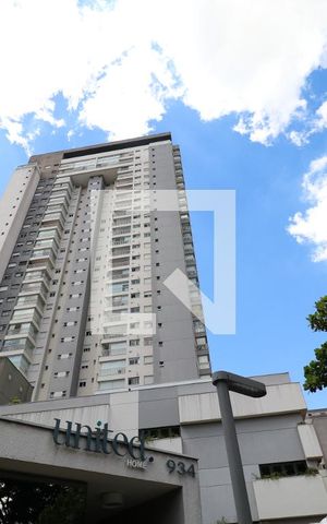 Apartamento à venda com 69m², 2 quartos e 1 vagaFachada
