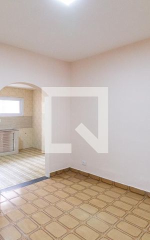 Casa à venda com 135m², 2 quartos e 2 vagasSala