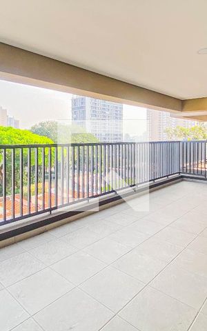 Apartamento para alugar com 173m², 3 quartos e 3 vagas Apartamento para alugar com 173m², 3 quartos e 3 vagasVaranda Sala
