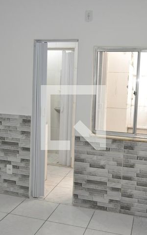 Casa para alugar com 40m², 1 quarto e sem vagaQuarto 