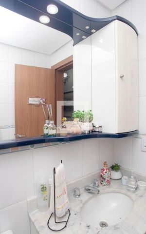 Apartamento à venda com 80m², 3 quartos e 2 vagasBanheiro 2