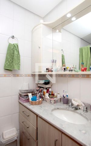 Apartamento à venda com 80m², 3 quartos e 2 vagasBanheiro Quarto 1 Suíte