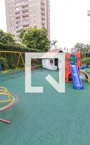 Apartamento à venda com 500m², 3 quartos e 4 vagas Apartamento à venda com 500m², 3 quartos e 4 vagasArea Comum - Playground