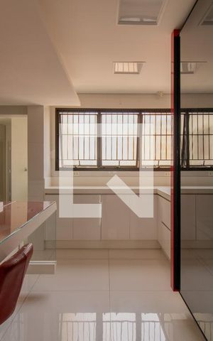 Apartamento à venda com 500m², 3 quartos e 4 vagas Apartamento à venda com 500m², 3 quartos e 4 vagasCozinha