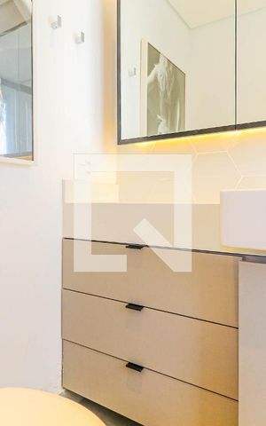Apartamento à venda com 70m², 2 quartos e 1 vaga Apartamento à venda com 70m², 2 quartos e 1 vagaBanheiro Suíte