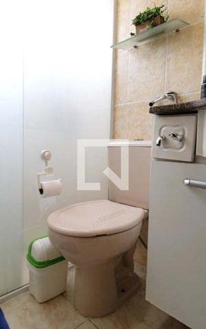 Casa à venda com 178m², 3 quartos e 3 vagasBanheiro Social