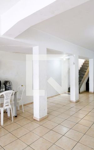 Casa à venda com 178m², 3 quartos e 3 vagasGaragem
