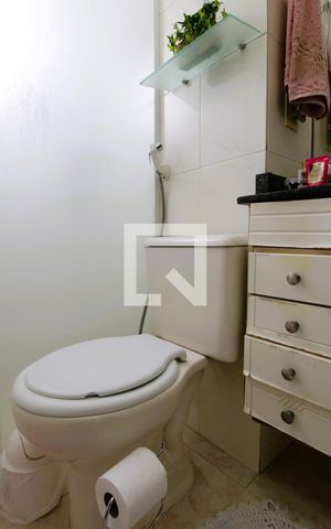 Casa à venda com 178m², 3 quartos e 3 vagasBanheiro da Suíte