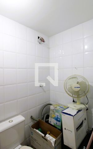 Casa à venda com 178m², 3 quartos e 3 vagasBanheiro de serviço