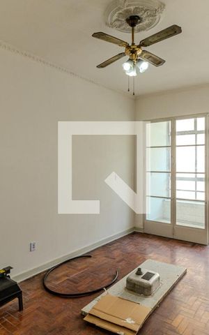 Apartamento para alugar com 70m², 2 quartos e sem vagaSala