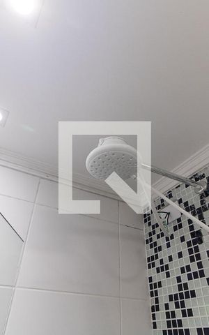 Apartamento à venda com 38m², 2 quartos e sem vaga Apartamento à venda com 38m², 2 quartos e sem vagaBanheiro