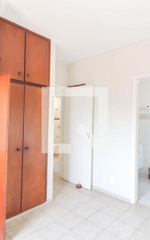 Apartamento à venda com 119m², 3 quartos e 2 vagas Apartamento à venda com 119m², 3 quartos e 2 vagasSuíte
