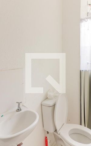 Apartamento à venda com 42m², 2 quartos e 1 vaga Apartamento à venda com 42m², 2 quartos e 1 vagaBanheiro