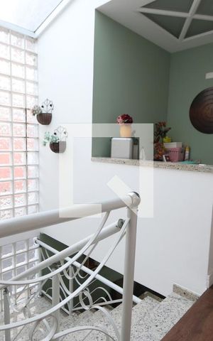 Casa à venda com 350m², 4 quartos e 3 vagasHall da Escada