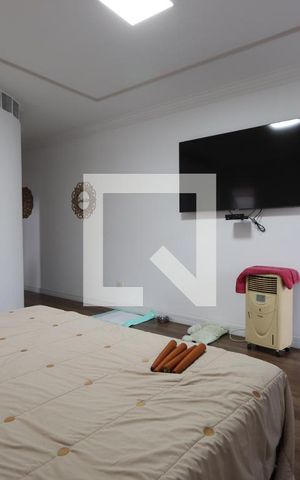 Casa à venda com 350m², 4 quartos e 3 vagasSuíte