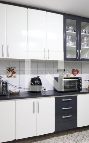 Casa à venda com 350m², 4 quartos e 3 vagasCozinha