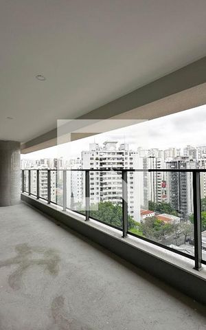 Apartamento à venda com 210m², 4 quartos e 3 vagasVaranda