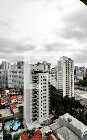 Apartamento à venda com 210m², 4 quartos e 3 vagasVista