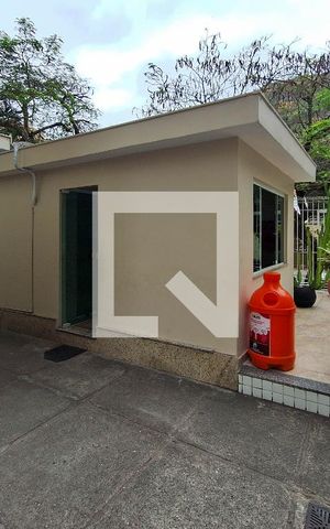 Apartamento à venda com 78m², 2 quartos e 1 vaga Apartamento à venda com 78m², 2 quartos e 1 vagaFachada e portaria