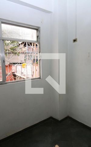 Casa para alugar com 48m², 1 quarto e sem vagaQuarto