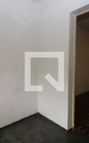 Casa para alugar com 48m², 1 quarto e sem vagaQuarto