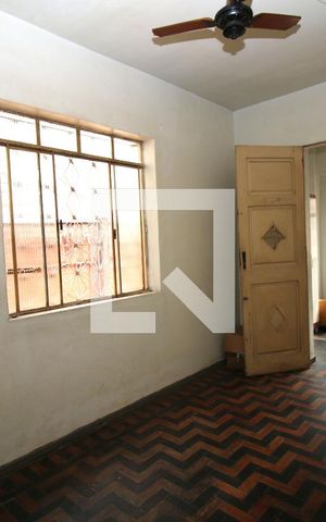 Casa para alugar com 48m², 1 quarto e sem vagaSala