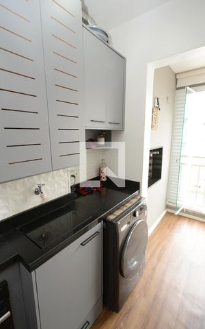 Apartamento à venda com 61m², 2 quartos e 1 vagaÁrea de Serviço